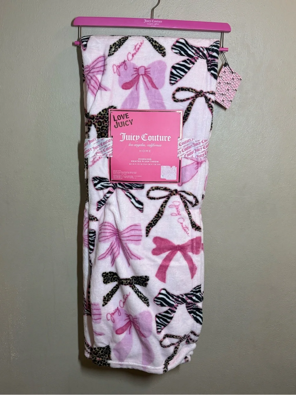 NWT Juicy Couture Pink Bow Oversized Plush Throw 60x70